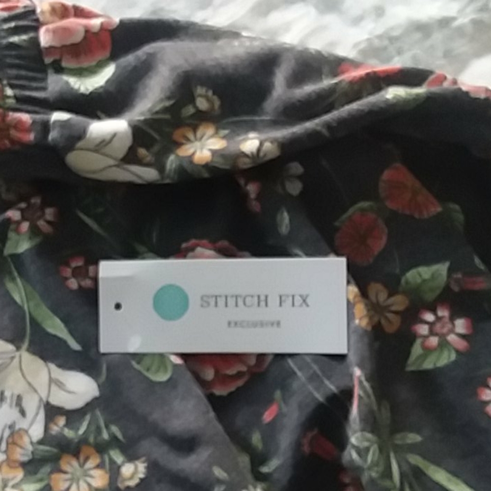 Skirt - Picture 2 of 2